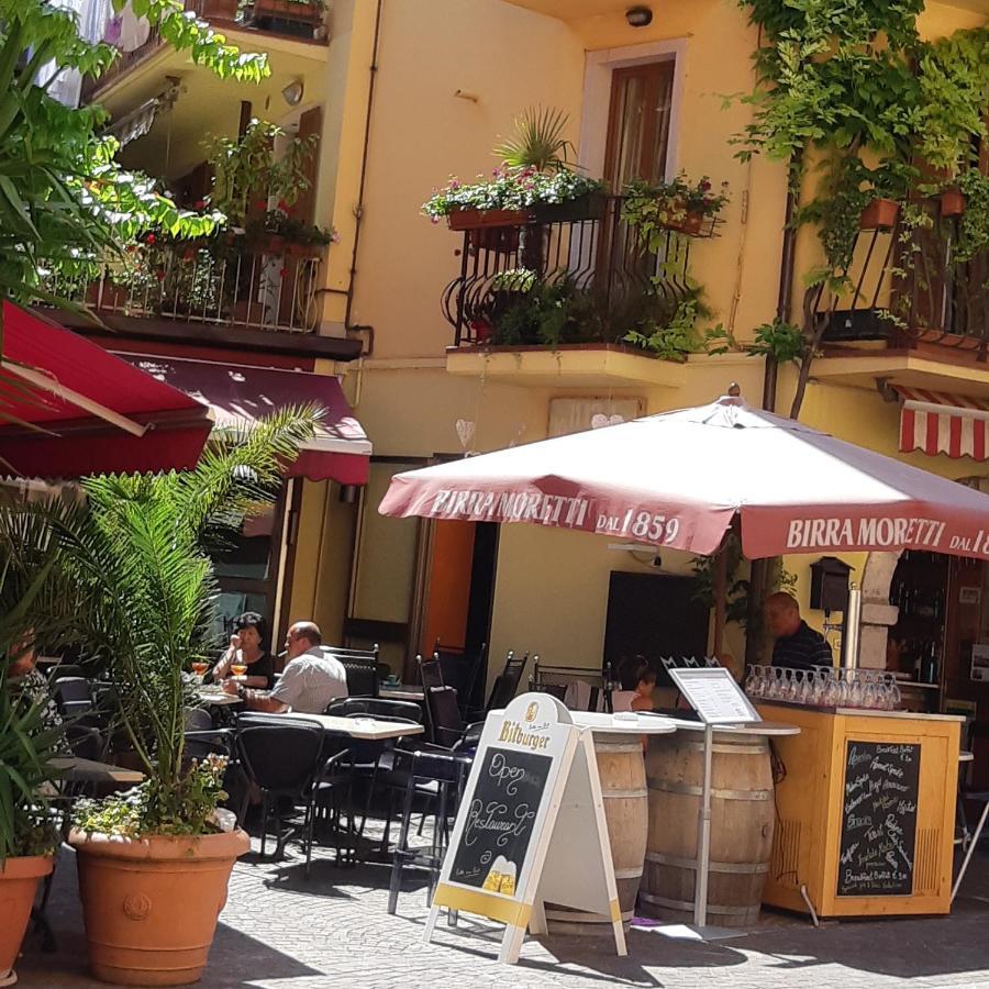 ברנצונה סול גארדה Hotel Danieli La Castellana Lago Di Garda מראה חיצוני תמונה