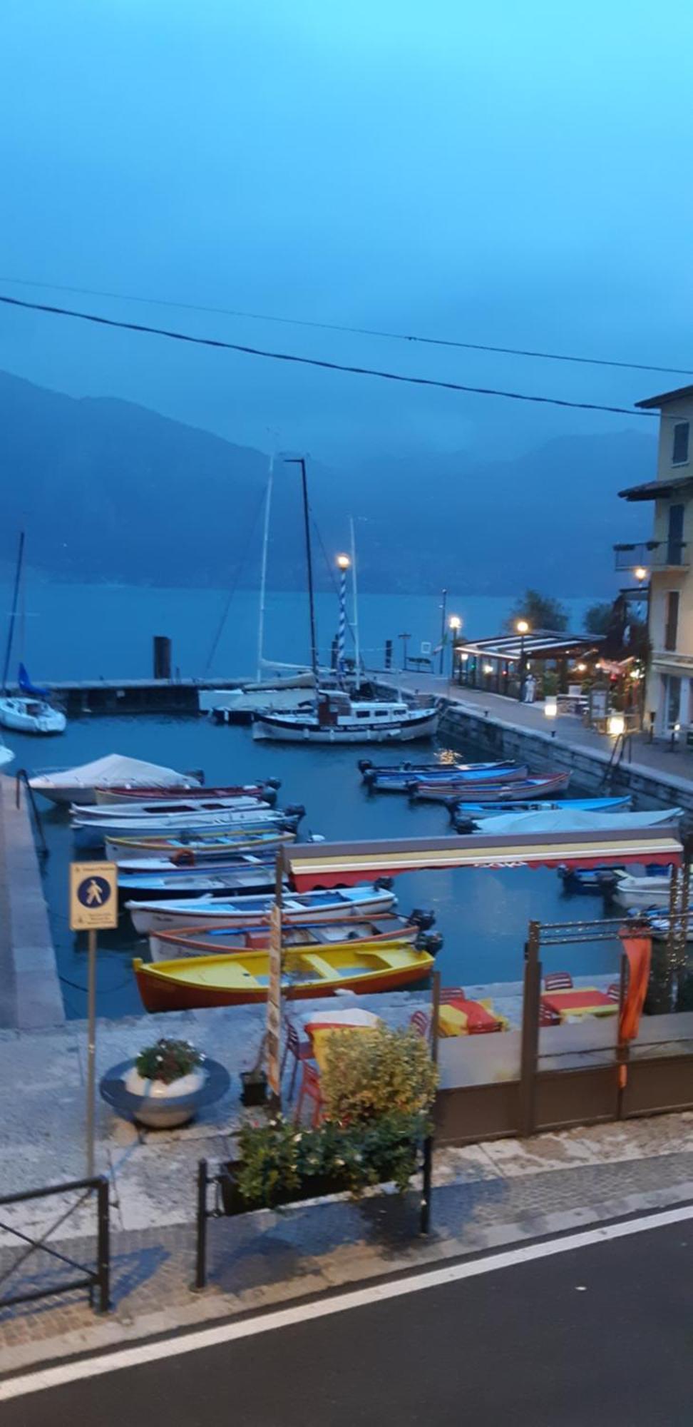 ברנצונה סול גארדה Hotel Danieli La Castellana Lago Di Garda מראה חיצוני תמונה
